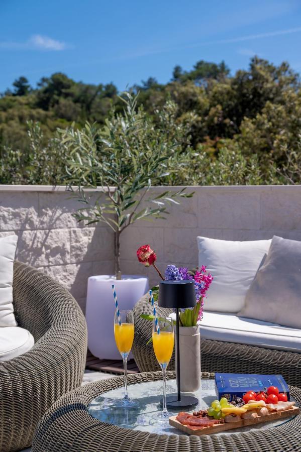 Uniquely Designed Villa Ivana With Outdoor Jacuzzi Nearby The Pebble Banje Beach At The Island Of Solta Rogac Bagian luar foto