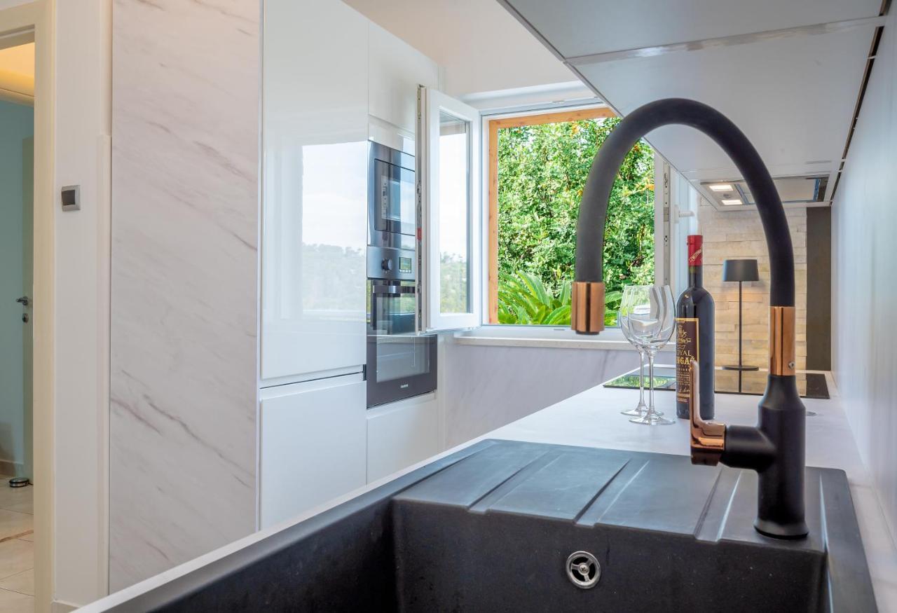 Uniquely Designed Villa Ivana With Outdoor Jacuzzi Nearby The Pebble Banje Beach At The Island Of Solta Rogac Bagian luar foto
